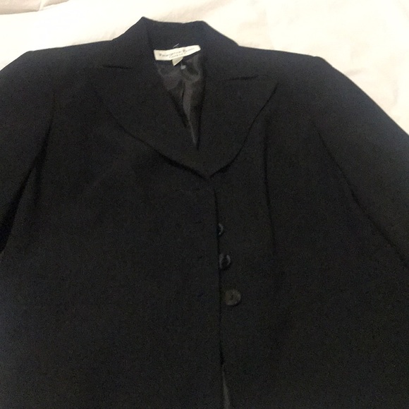 Blazer - Picture 5 of 7